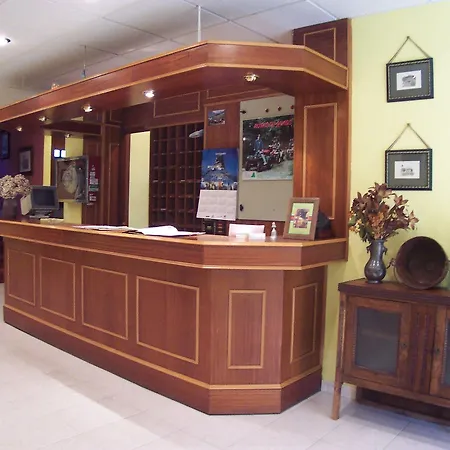 欧罗巴普林森帕多酒店 3* 阿里纳斯·德·卡伯瑞勒斯