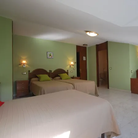 欧罗巴普林森帕多酒店 阿里纳斯·德·卡伯瑞勒斯