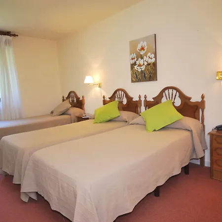 欧罗巴普林森帕多酒店 3* 阿里纳斯·德·卡伯瑞勒斯